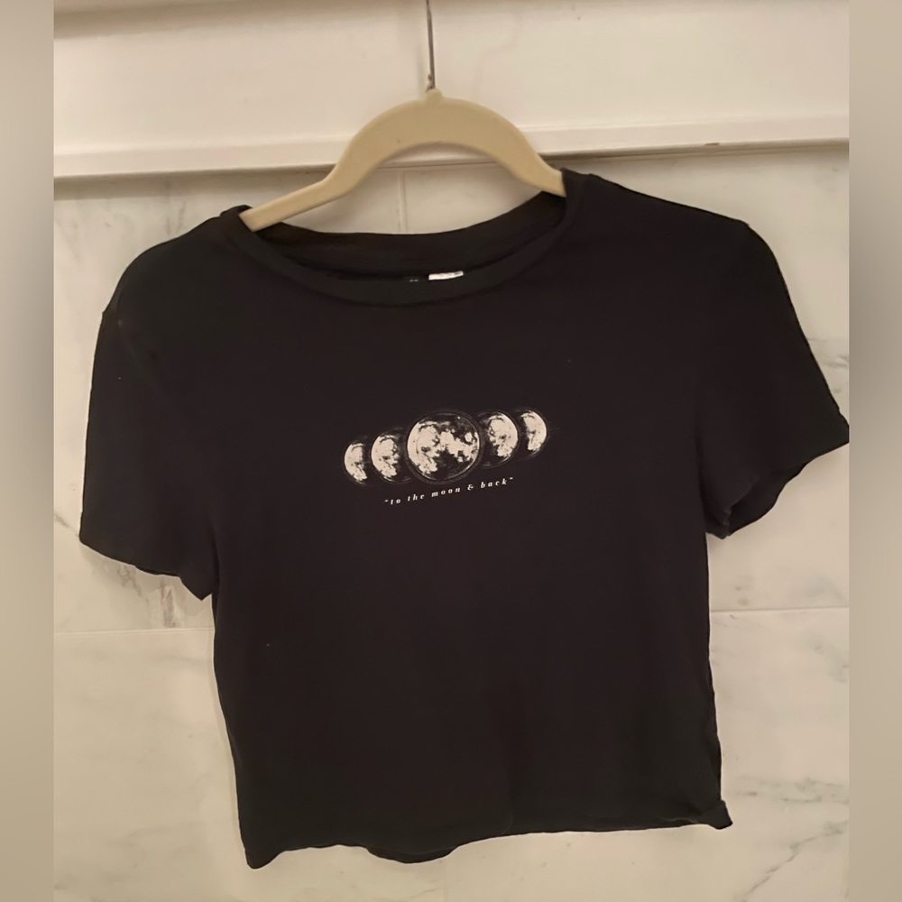 Black H&M Graphic Tee